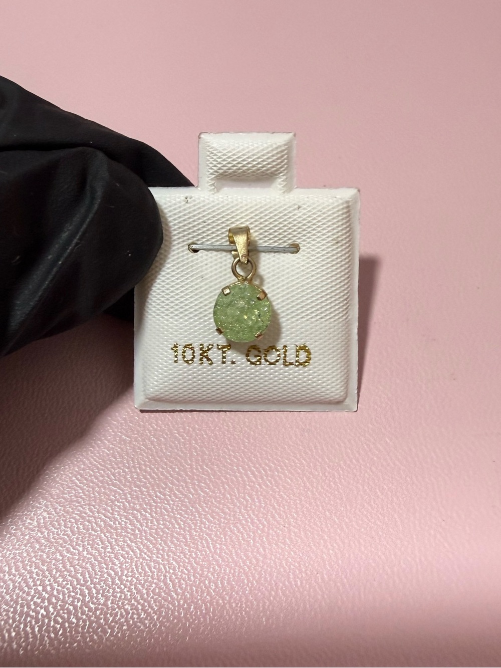 10k Gold and green Pendant Necklace